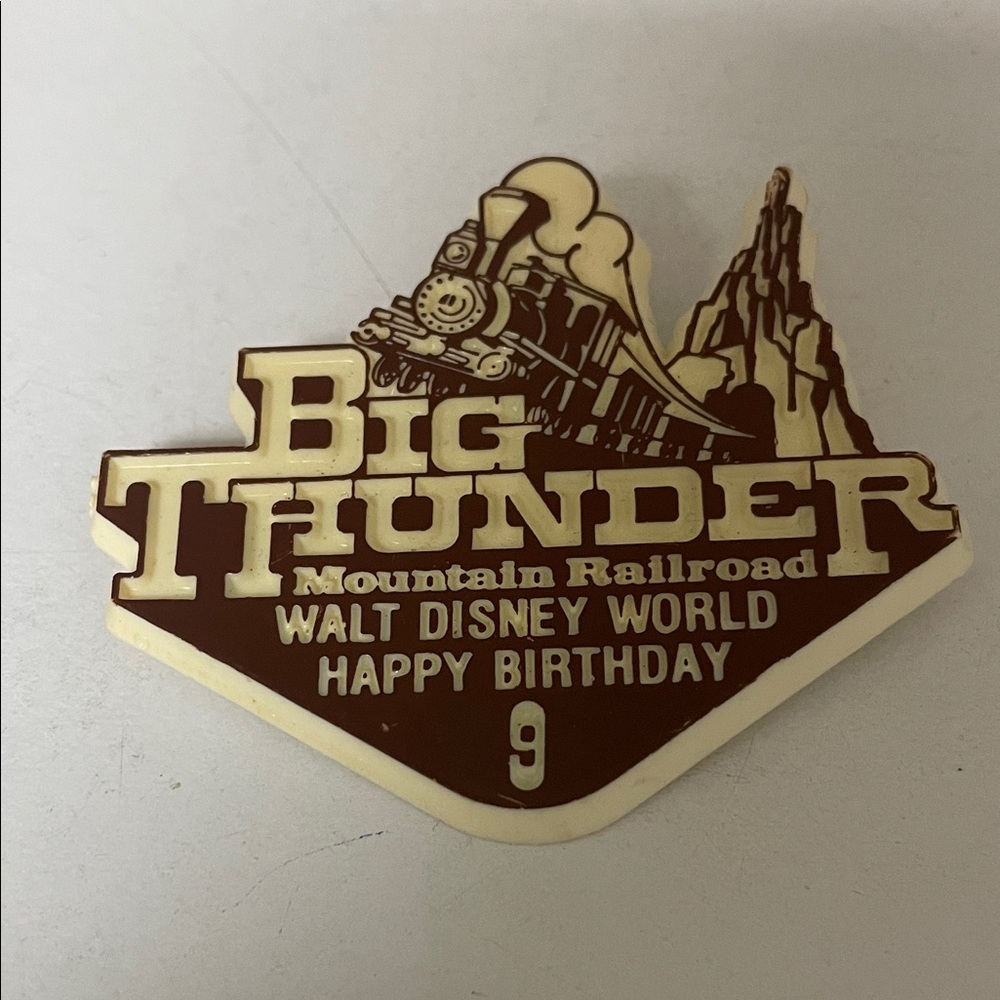 Big Thunder Mountain Railroad Walt Disney World Birthday Pin - Brown & Cream